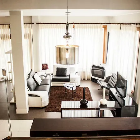 Terra Santa カントリーハウス カンバードス